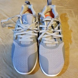 Air Jordan grind trainer size 9.5 men clean